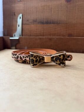 Vintage leopard print bow tie skinny belt